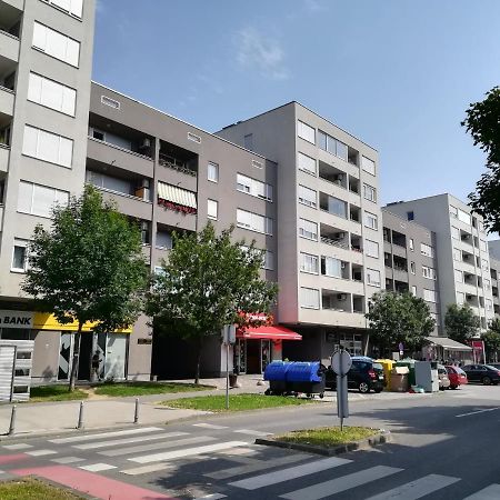 Apartments Dora Ζάγκρεμπ Εξωτερικό φωτογραφία
